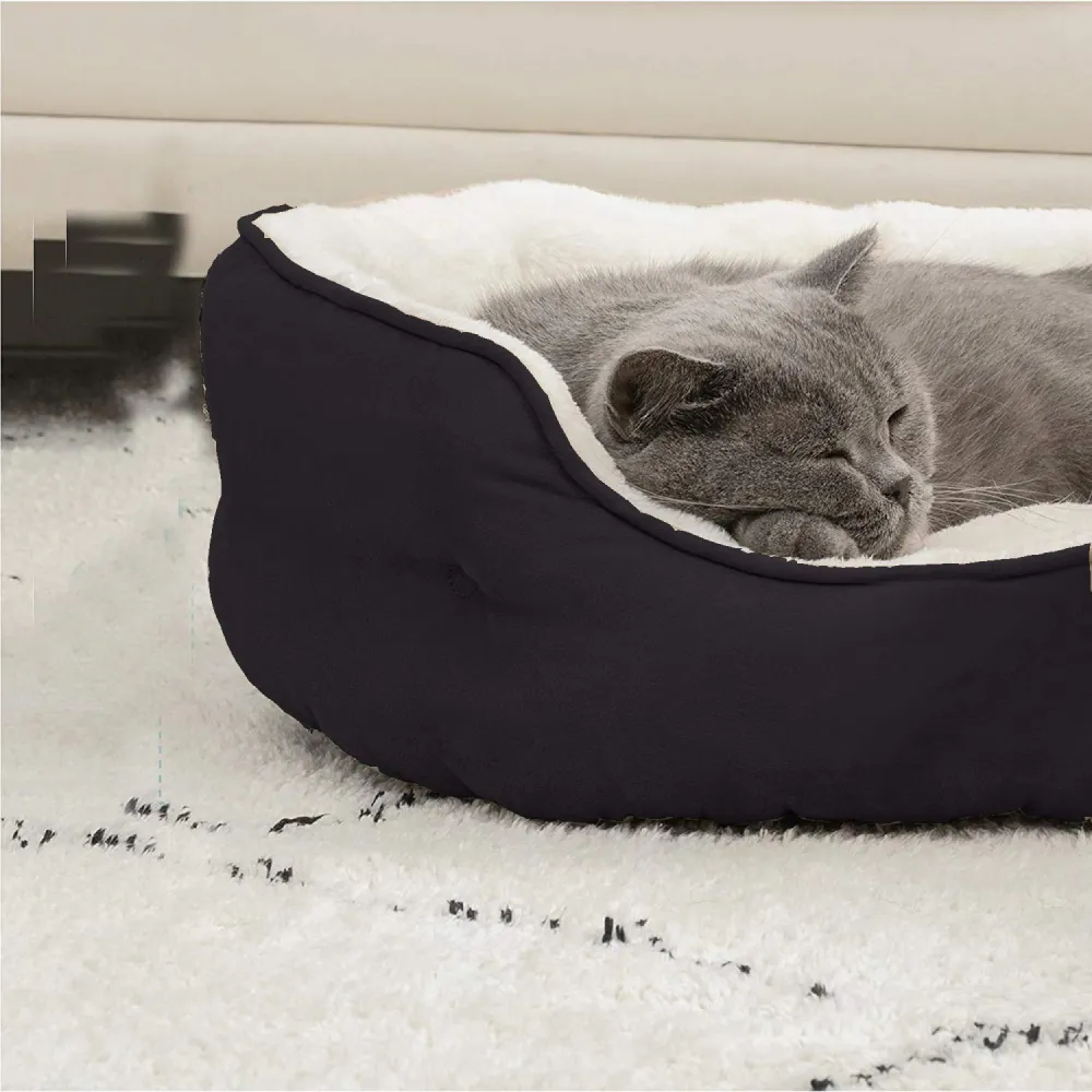 Fluffy's Pawsome Round Washable Bed for Dogs and Cats (Black)