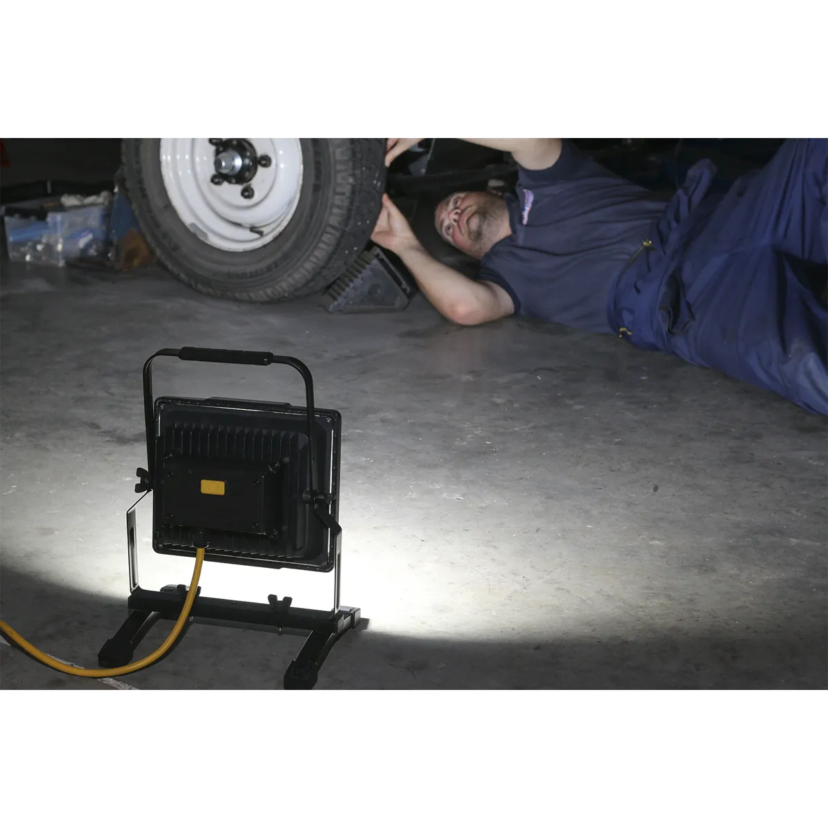Portable Floodlight 70W SMD LED 110V
